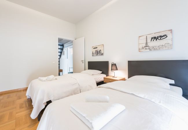 Apartment in Athens - Traveler's Dream 4 brdm Renovated Penthouse  Apartment in Athens - Traveler's Dream 4 brdm Renovated Penthouse