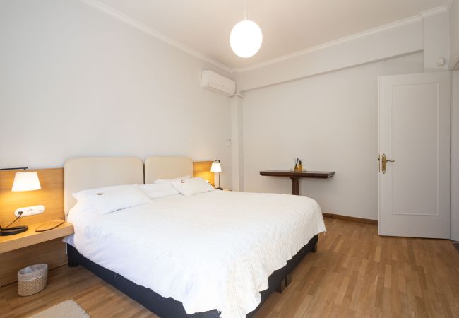 Apartment in Athens - Unbeatable Acropolis | Elegant 2-Bedroom Apartment on Areopagitou Apartment in Athens - Unbeatable Acropolis | Elegant 2-Bedroom Apartment on Areopagitou