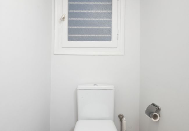 Apartment in Athens - Unbeatable Acropolis | Elegant 2-Bedroom Apartment on Areopagitou Apartment in Athens - Unbeatable Acropolis | Elegant 2-Bedroom Apartment on Areopagitou