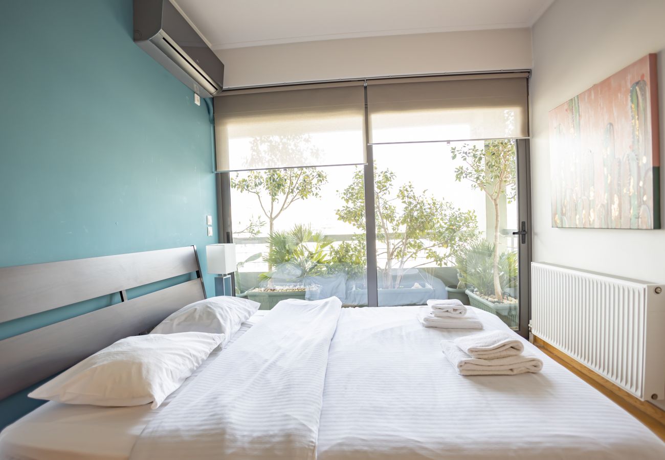 Apartment in Kallithea - Luxury 2 bdr Penthouse Apt with Acropolis view