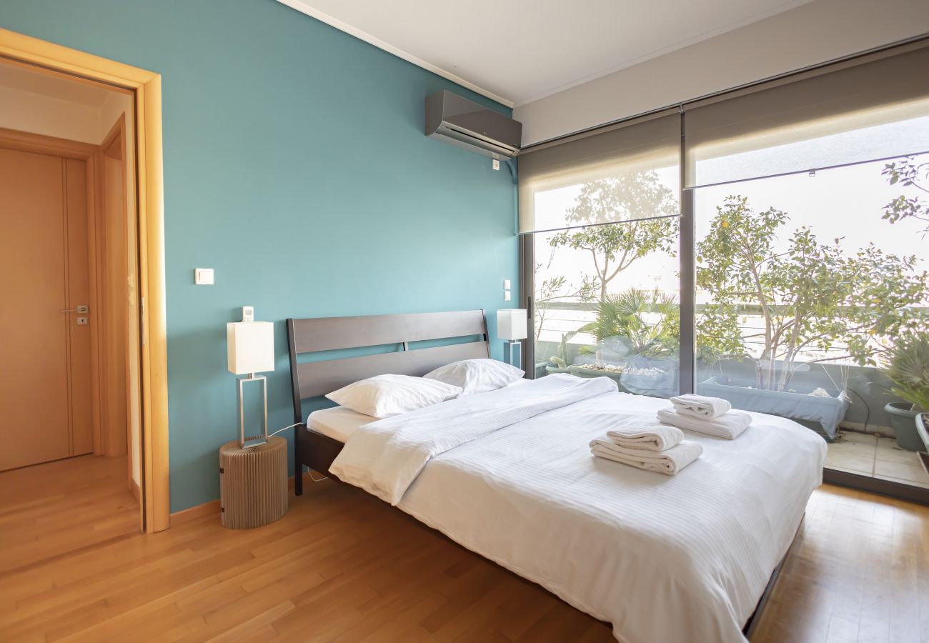 Apartment in Kallithea - Luxury 2 bdr Penthouse Apt with Acropolis view