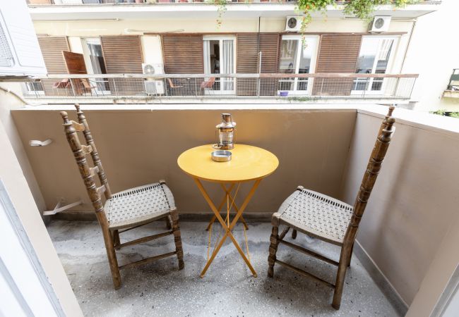 Apartment in Athens - Ideal 4 bdr Apartment in Plaka for 10! Apartment in Athens - Ideal 4 bdr Apartment in Plaka for 10!