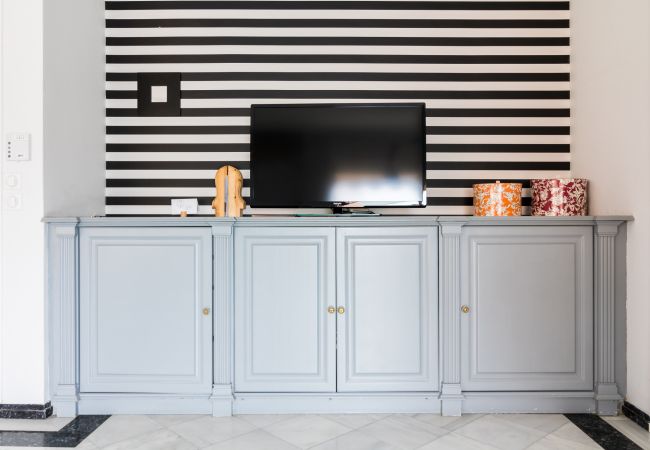 Apartment in Athens - Deco Marble Apt with Acropolis view Apartment in Athens - Deco Marble Apt with Acropolis view