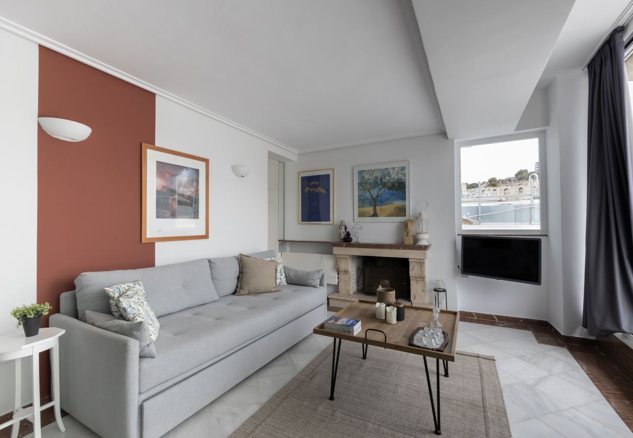Apartment in Athens - Look Out Ancient Athens From A Unique Spot