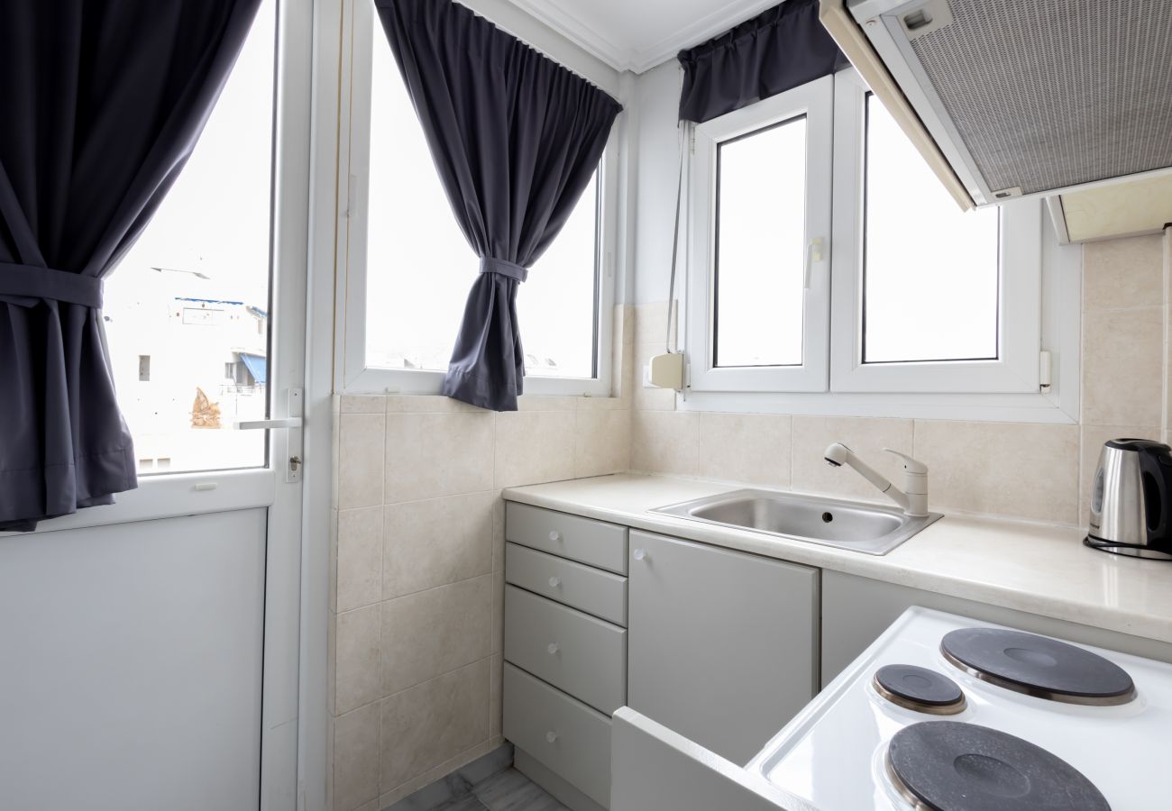 Apartment in Athens - Look Out Ancient Athens From A Unique Spot