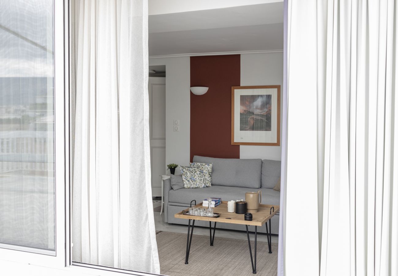 Apartment in Athens - Look Out Ancient Athens From A Unique Spot