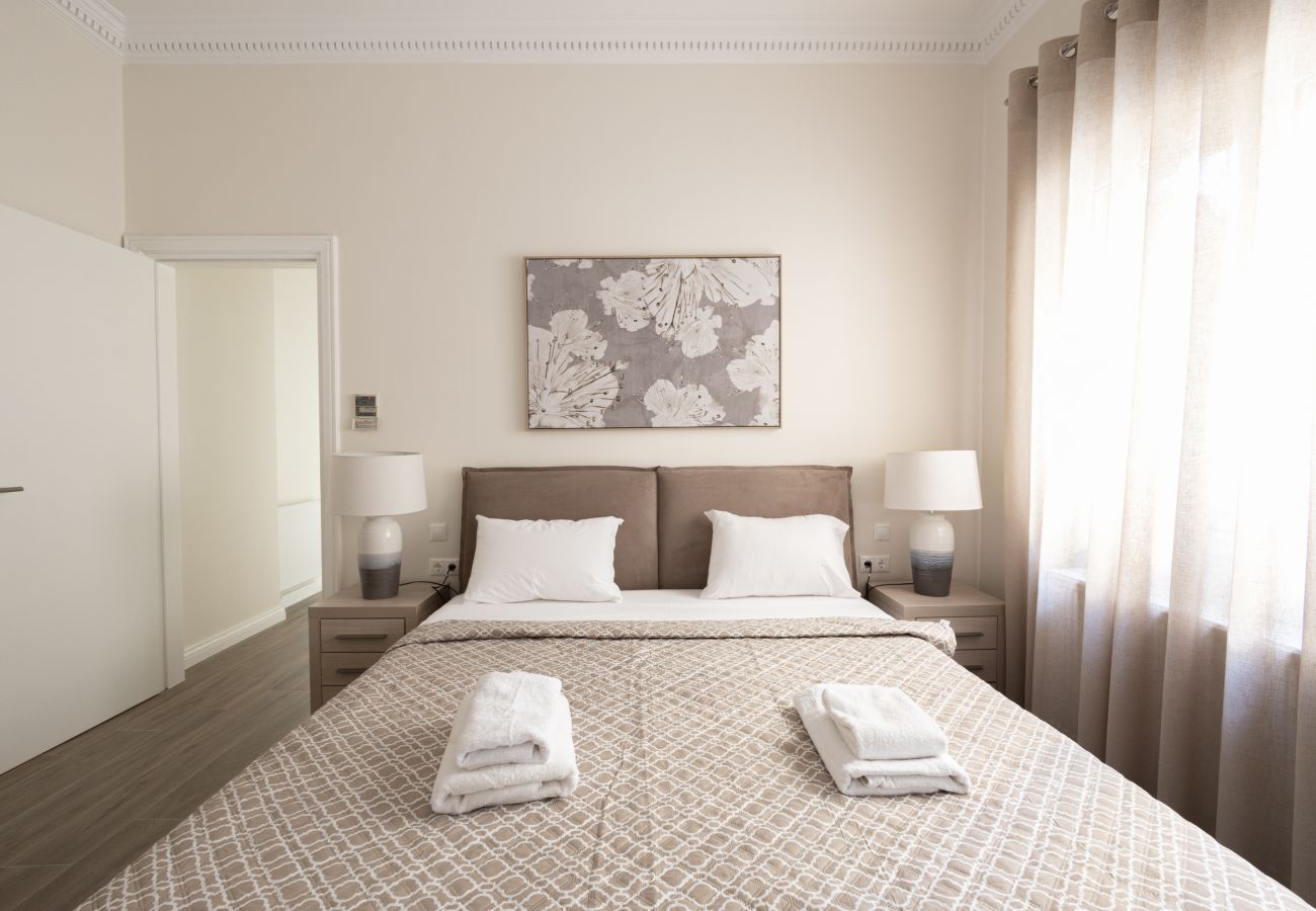 Apartment in Athens - Ancient Athens Great Apt Home Office w/Acropolis View