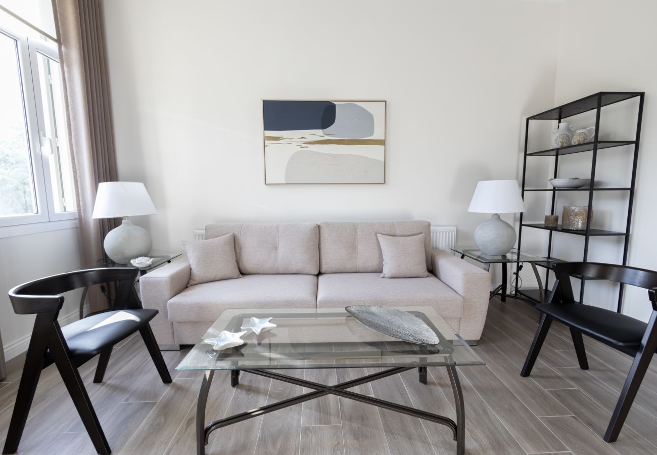 Apartment in Athens - Ancient Athens Great Apt Home Office w/Acropolis View