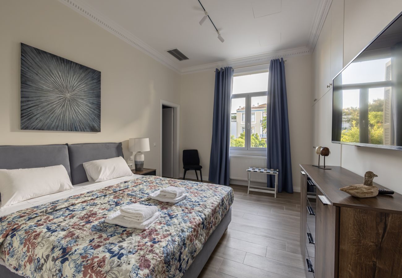 Apartment in Athens - Plaka's Privileged Accommodation