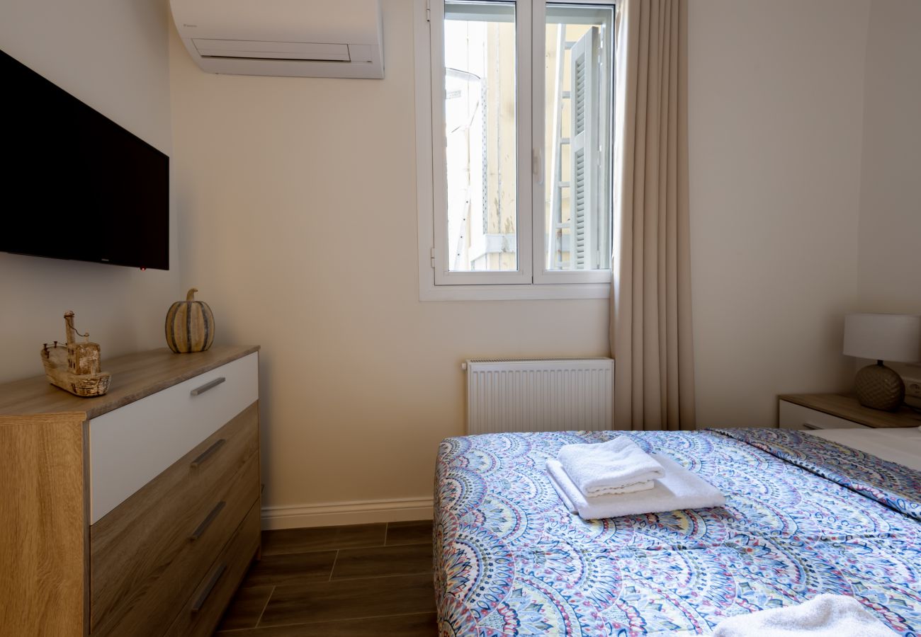 Apartment in Athens - Plaka's Privileged Accommodation