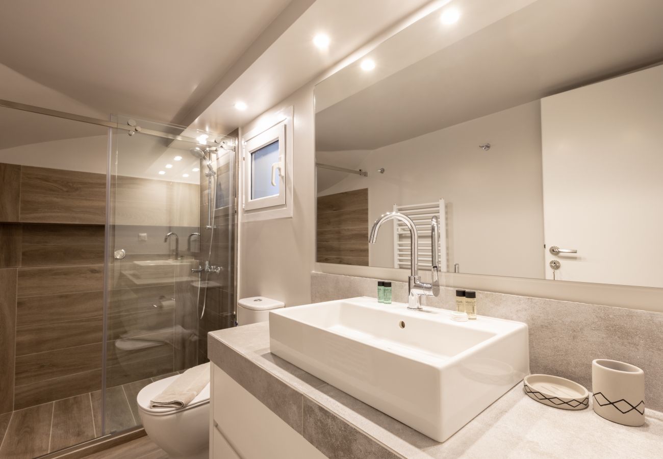 Apartment in Athens - Plaka's Privileged Accommodation