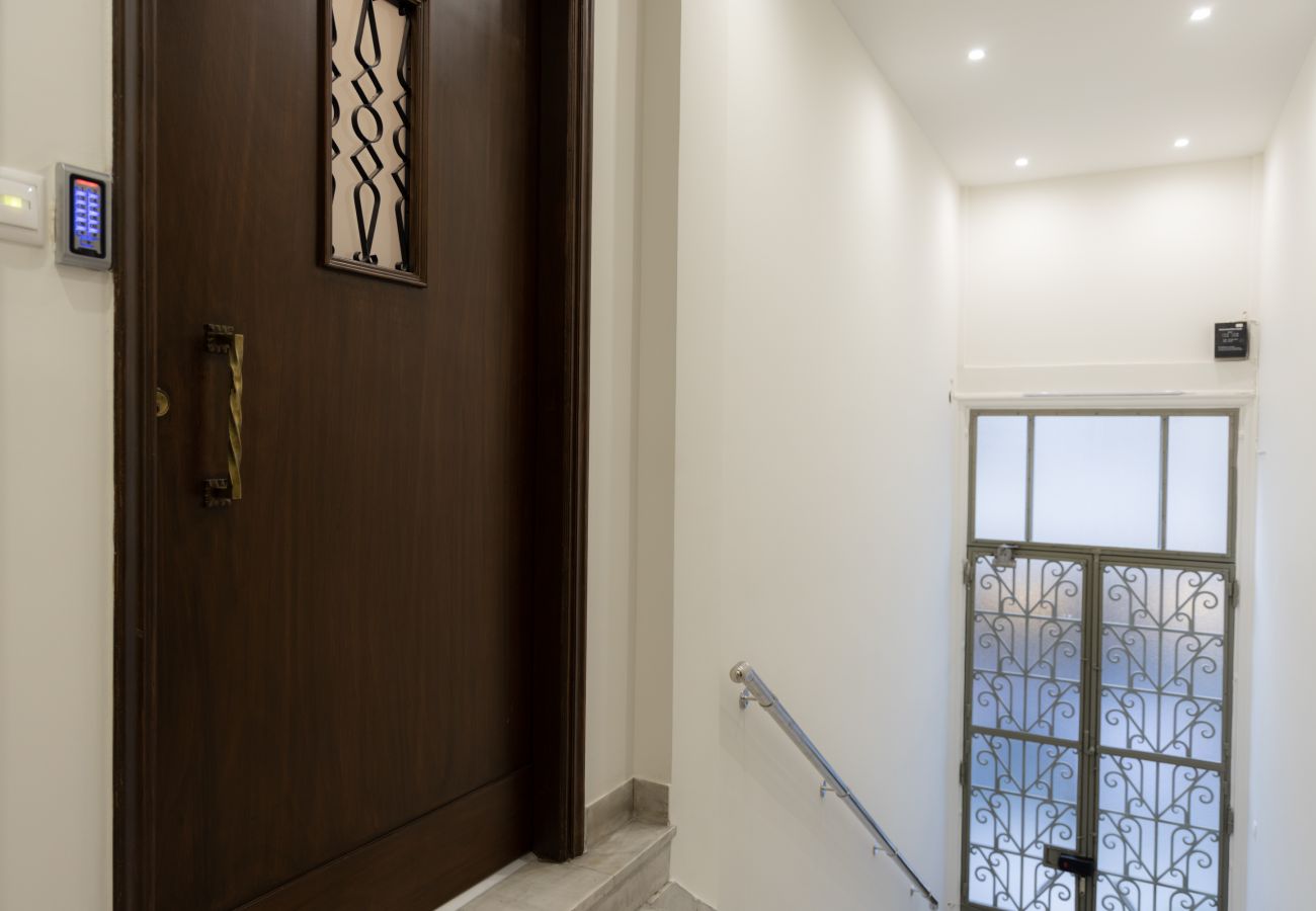 Apartment in Athens - Plaka's Privileged Accommodation