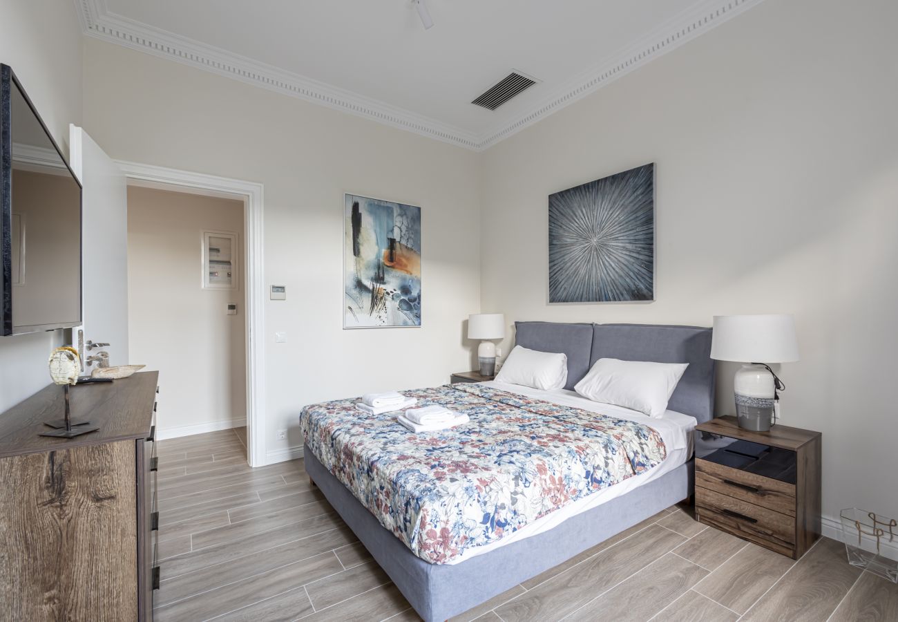 Apartment in Athens - Plaka's Privileged Accommodation