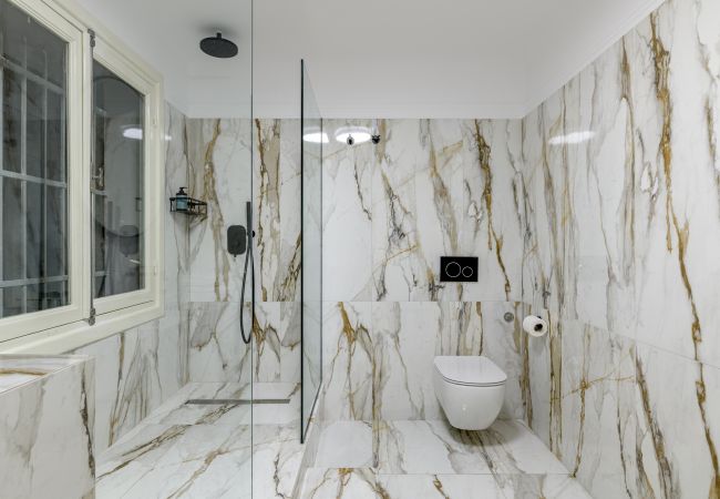 Apartment in Athens - Incomparable Plaka's Lux 2bdrm Apt w/Pvt Heated Pool Apartment in Athens - Incomparable Plaka's Lux 2bdrm Apt w/Pvt Heated Pool