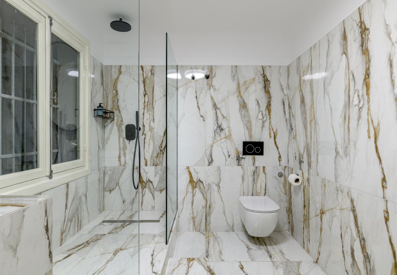 Apartment in Athens - Incomparable Plaka's Lux 2bdrm Apt w/Pvt Heated Pool