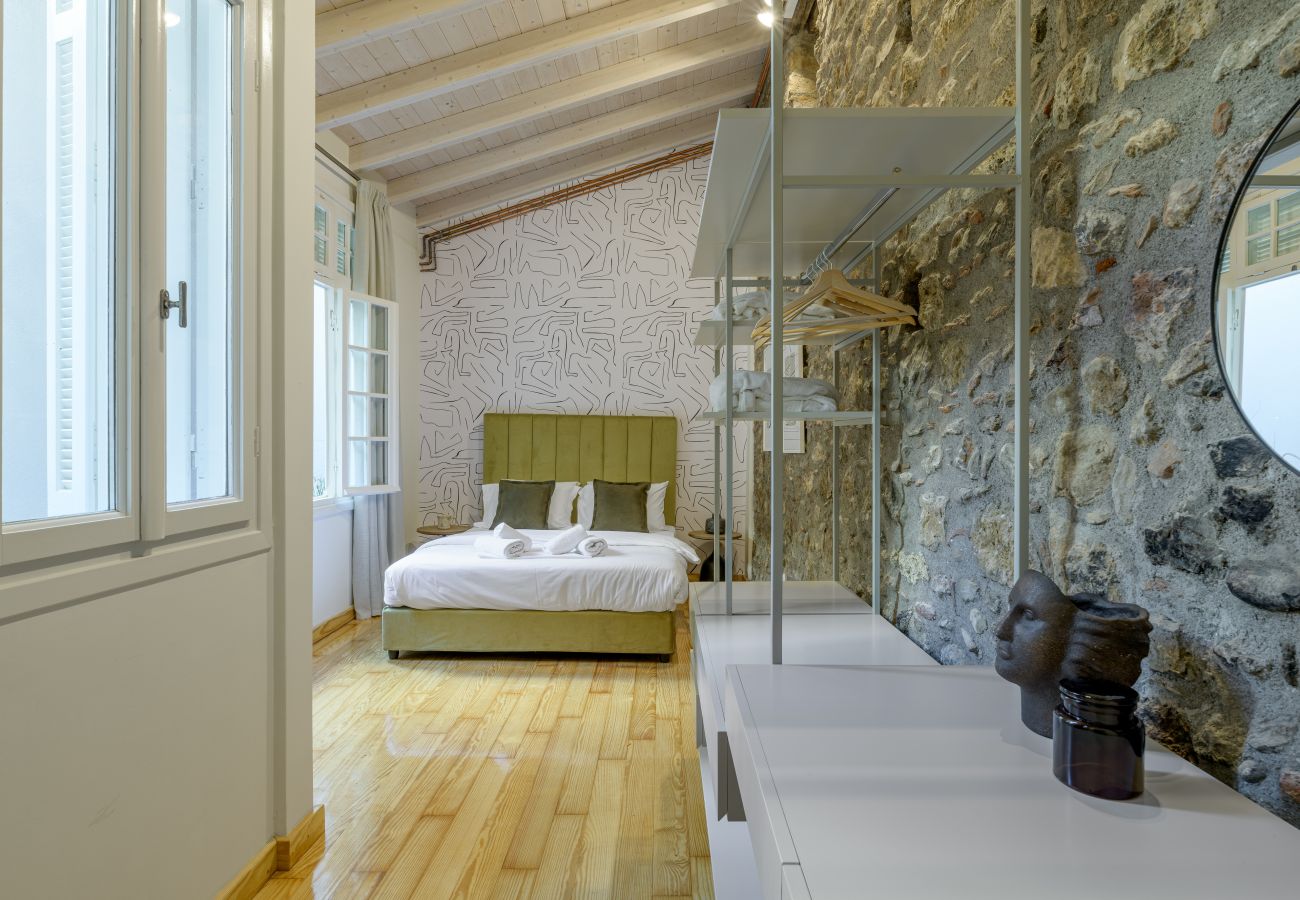 Apartment in Athens - Incomparable Plaka's Lux 2bdrm Apt w/Pvt Heated Pool
