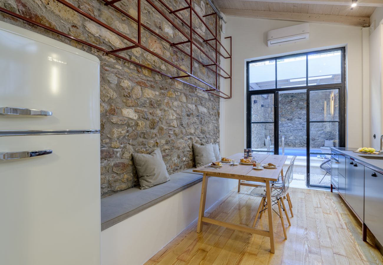 Apartment in Athens - Incomparable Plaka's Lux 2bdrm Apt w/Pvt Heated Pool