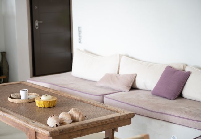 Villa in Istiea - Beach Villa Next To The Waves! Villa in Istiea - Beach Villa Next To The Waves!