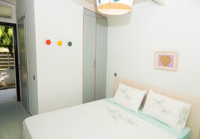 Villa in Istiea - Beach Villa Next To The Waves! Villa in Istiea - Beach Villa Next To The Waves!