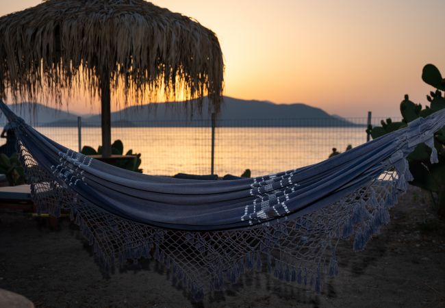 Villa in Istiea - Beach Villa Next To The Waves! Villa in Istiea - Beach Villa Next To The Waves!