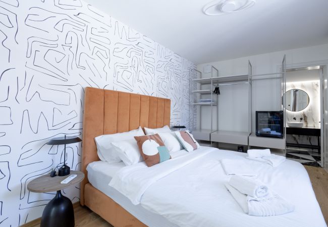 Apartment in Athens - Paradise Suite with Jacuzzi & Acropolis view Apartment in Athens - Paradise Suite with Jacuzzi & Acropolis view