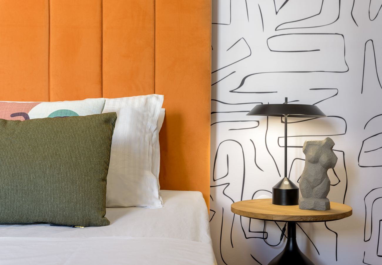 Apartment in Athens - Paradise Suite with Jacuzzi & Acropolis view