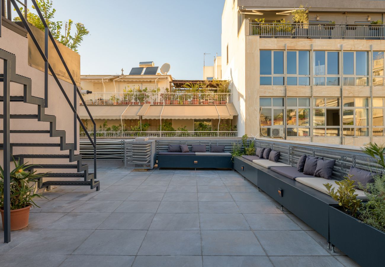 Apartment in Athens - Paradise Suite with Jacuzzi & Acropolis view