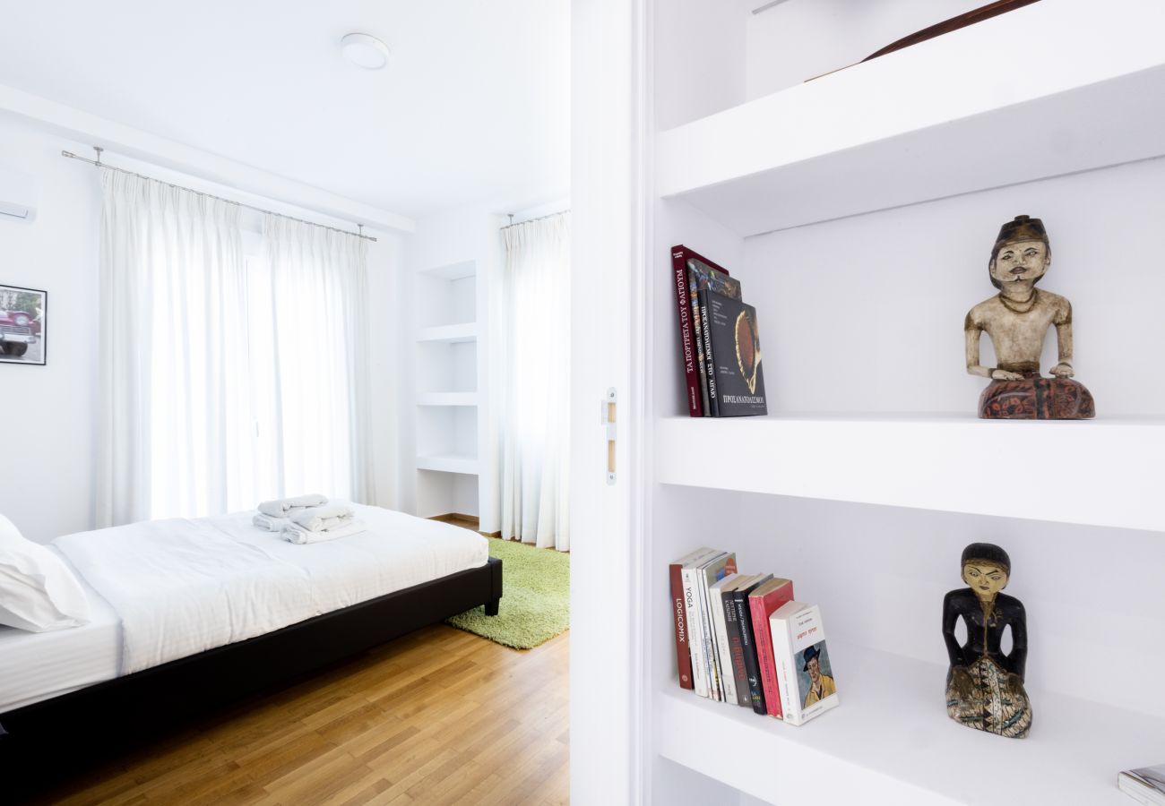 Apartment in Athens - Beautiful 2 bdrm apt in Athens