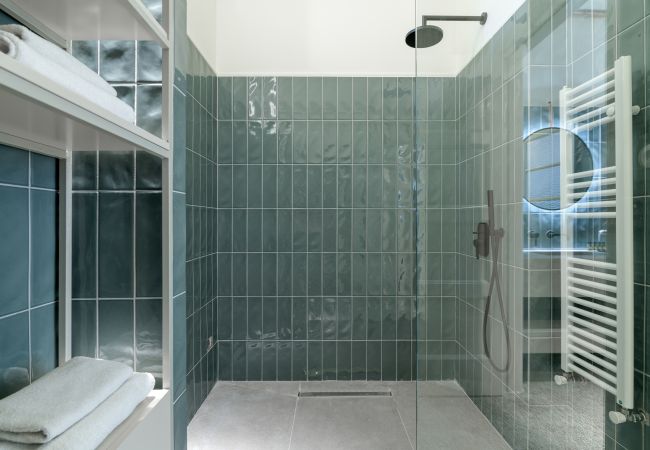 Apartment in Athens - Your 4 bdrm Dream House w/Acropolis View & Jacuzzi Apartment in Athens - Your 4 bdrm Dream House w/Acropolis View & Jacuzzi