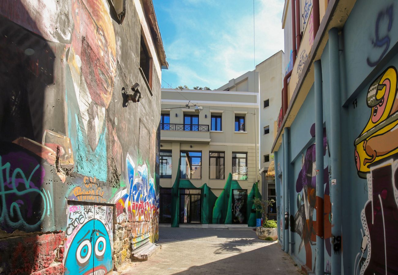 Apartment in Athens - Fantastic Central Athens Suite with Rooftop Deck