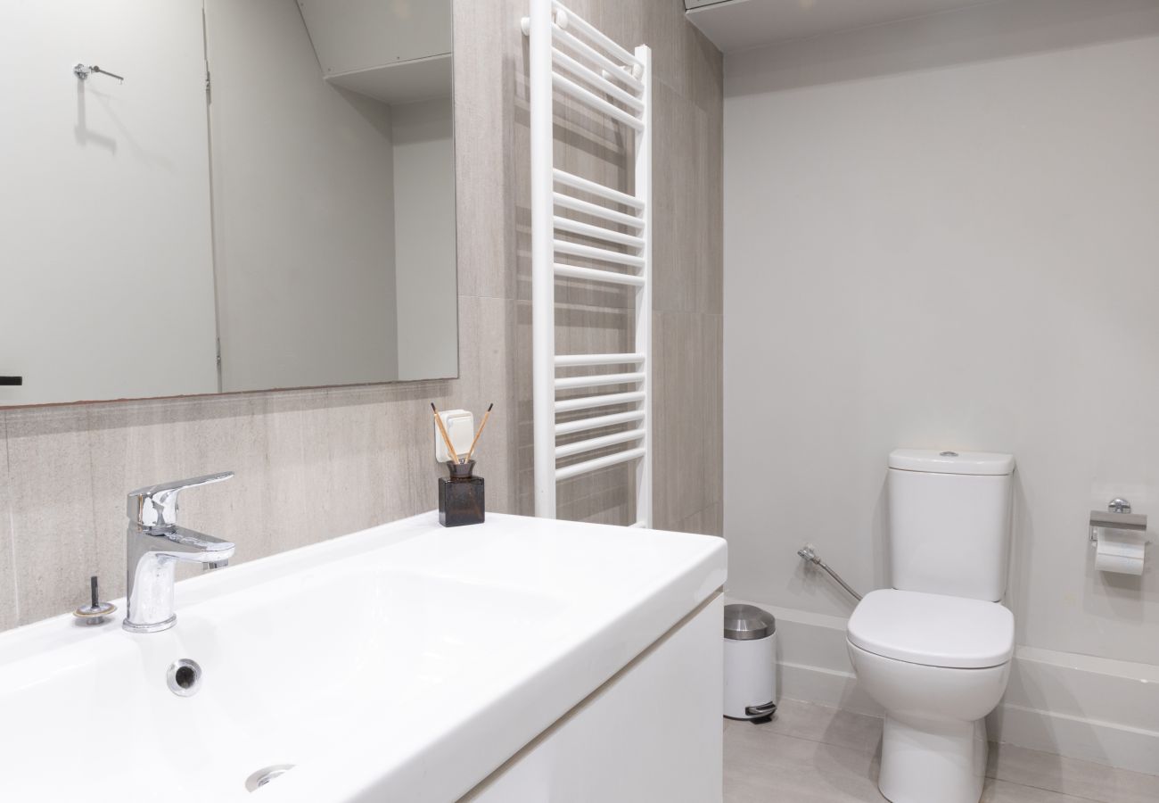 Apartment in Athens - Fantastic Central Athens Suite with Rooftop Deck