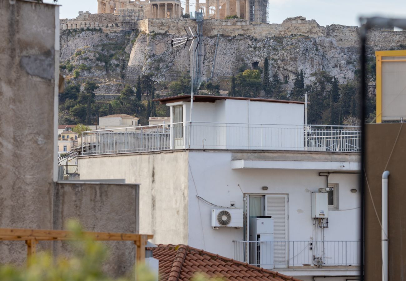 Apartment in Athens - Fantastic Central Athens Suite with Rooftop Deck