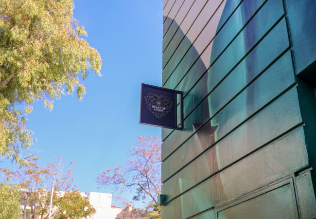 Apartment in Athens - Superb Central Athens Suite with Rooftop – Perfect for 5 Guests, 85sqm Apartment in Athens - Superb Central Athens Suite with Rooftop – Perfect for 5 Guests, 85sqm