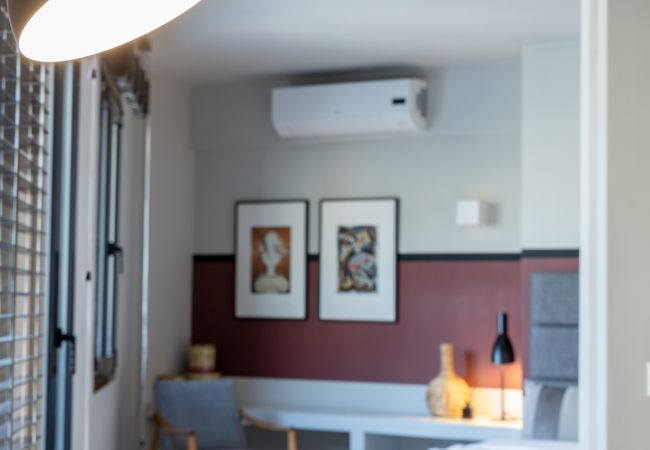 Apartment in Athens - Superb Central Athens Suite with Rooftop – Perfect for 5 Guests, 85sqm Apartment in Athens - Superb Central Athens Suite with Rooftop – Perfect for 5 Guests, 85sqm