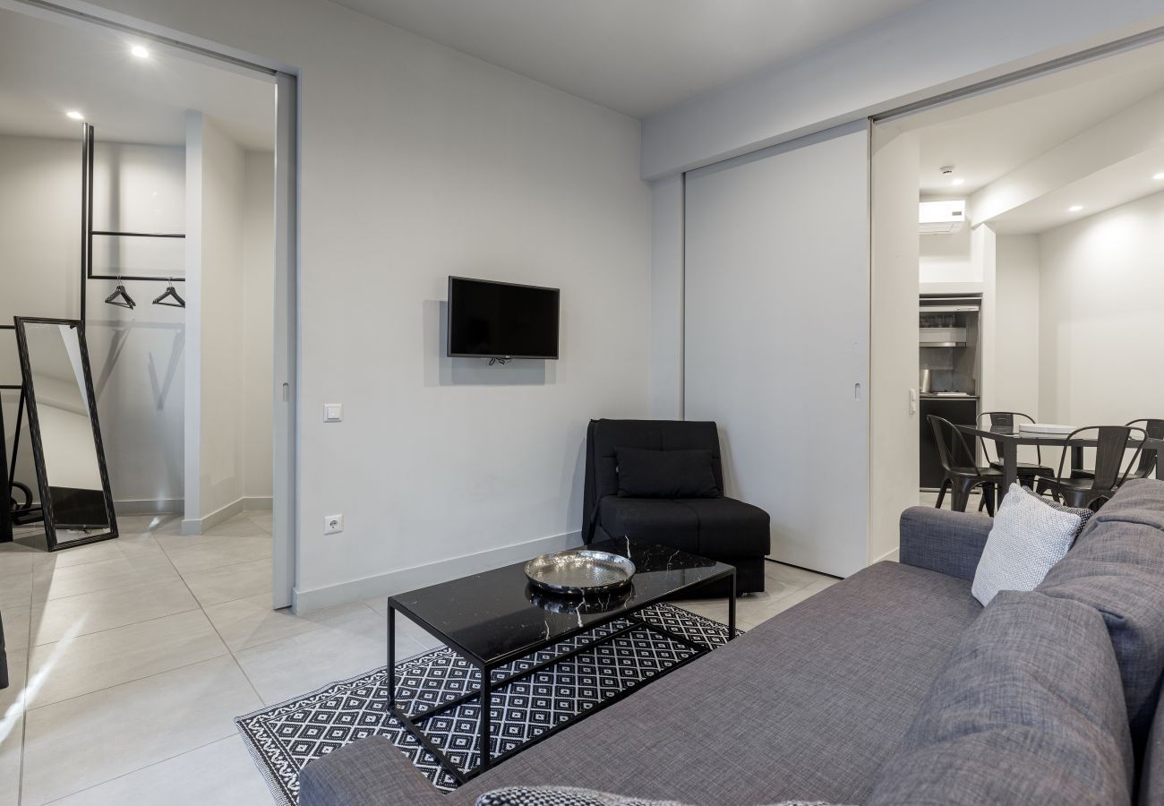 Apartment in Athens - Ultimate 3 Apt Building in the Center for 15 ppl