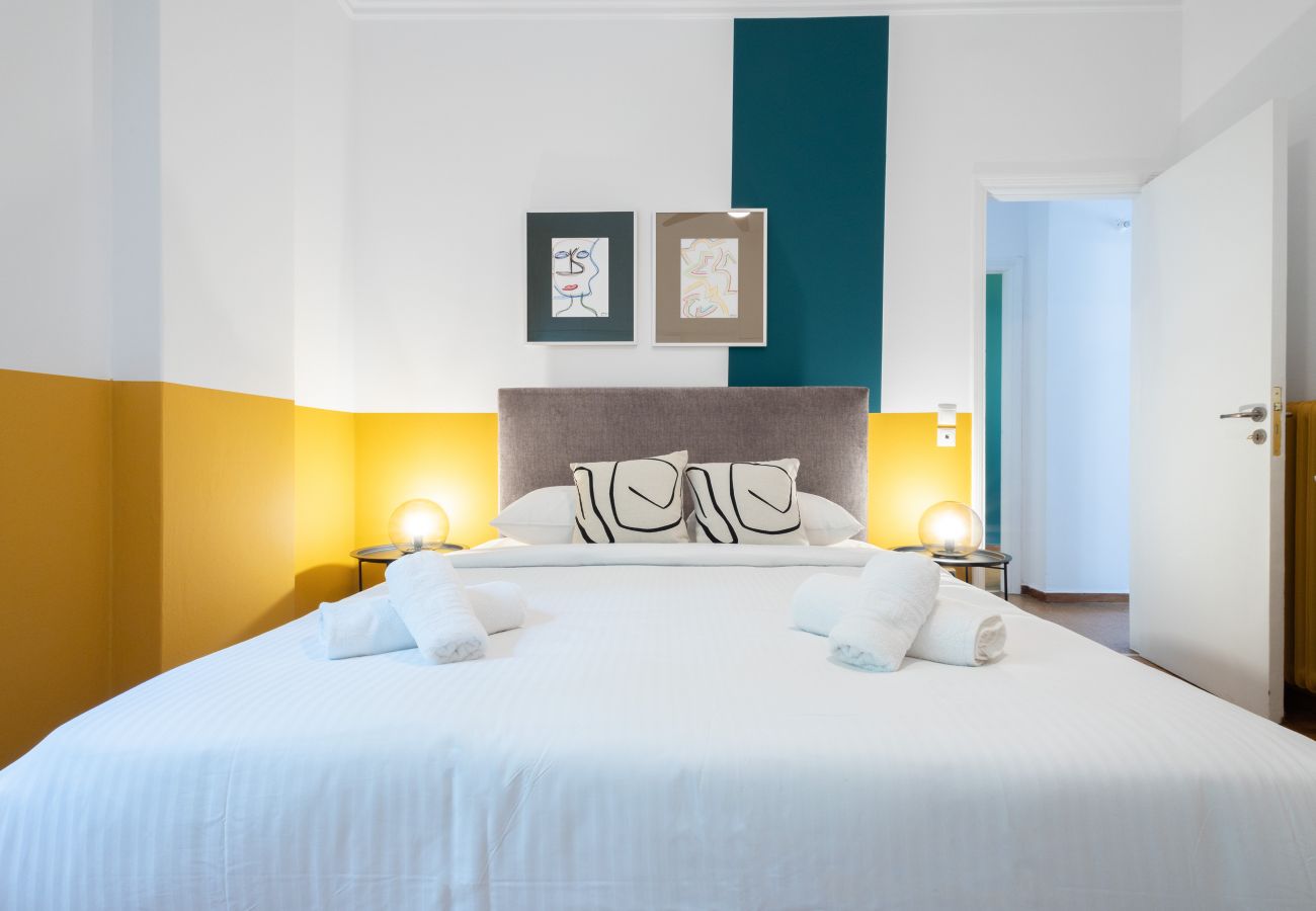 Apartment in Athens - Spacious High-Ceiling 2-Bedroom by Acropolis Museum