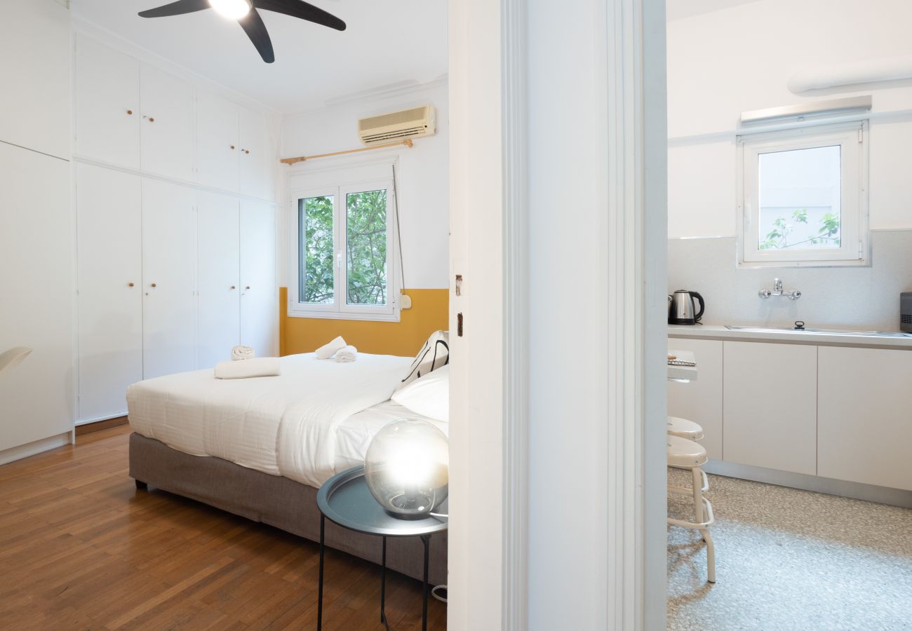 Apartment in Athens - Spacious High-Ceiling 2-Bedroom by Acropolis Museum