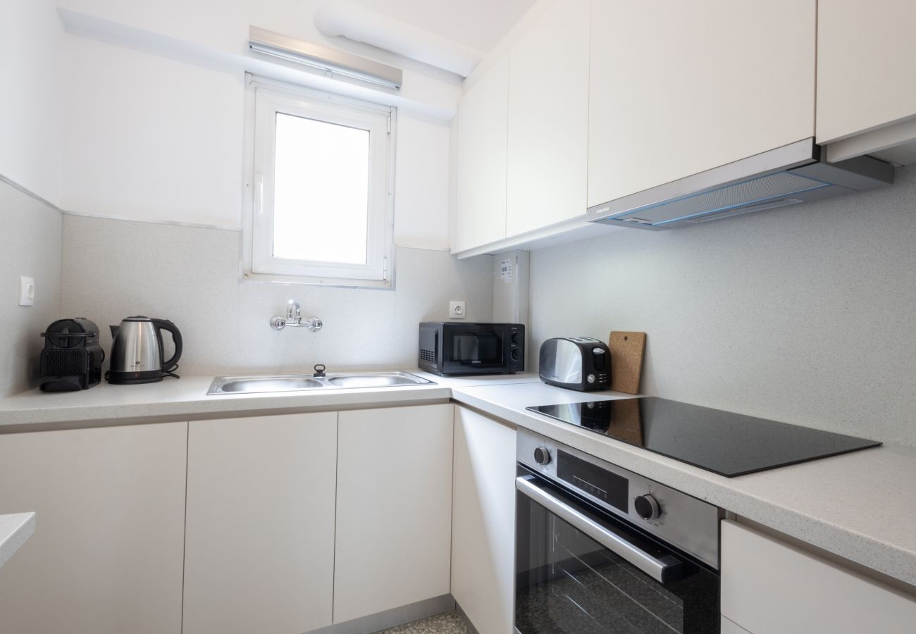 Apartment in Athens - Spacious High-Ceiling 2-Bedroom by Acropolis Museum