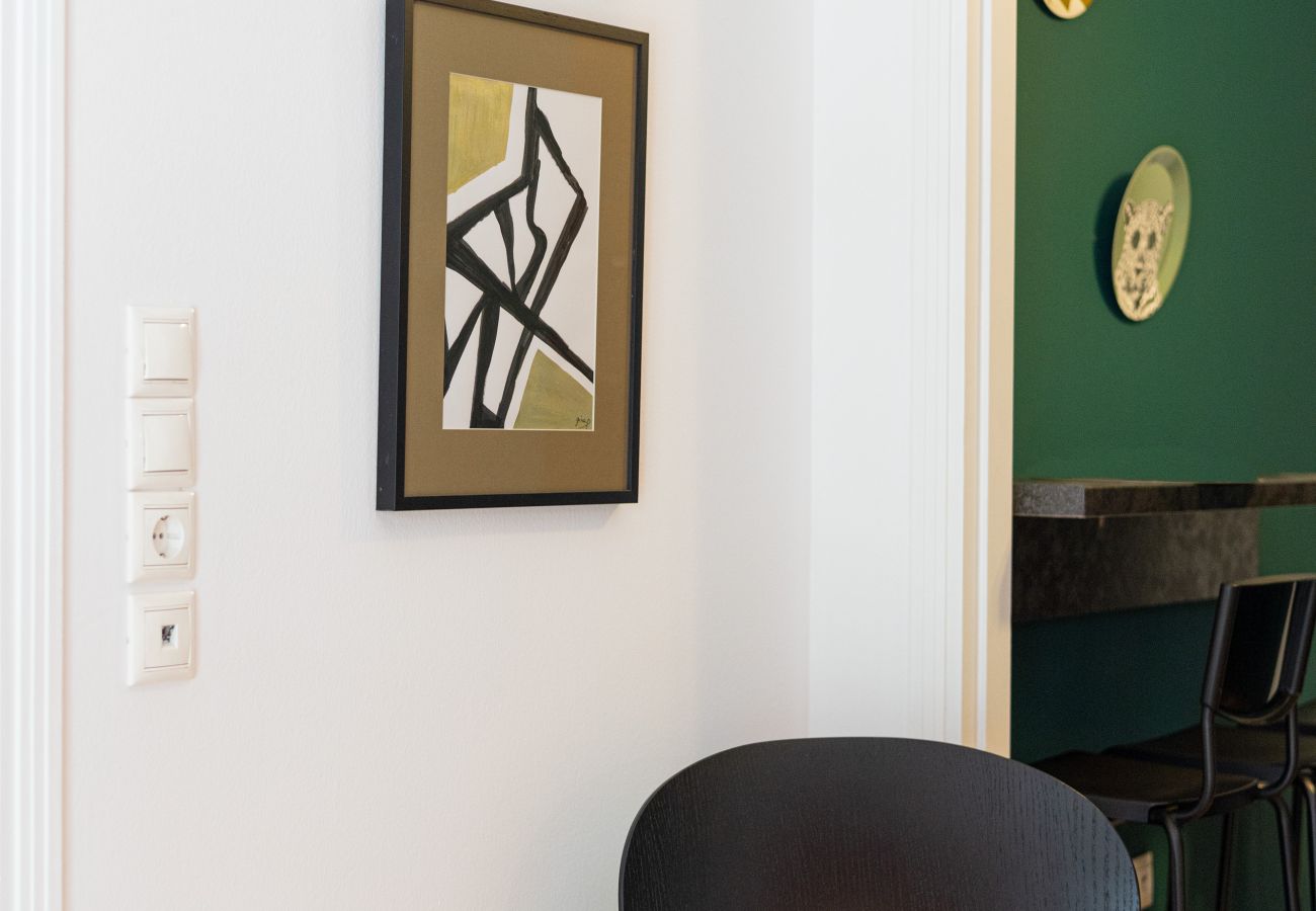 Apartment in Athens - Spacious High-Ceiling 2-Bedroom by Acropolis Museum