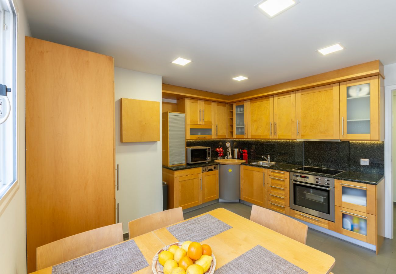Apartment in Glyfada - Luxury 3-Bedroom House in Central Glyfada
