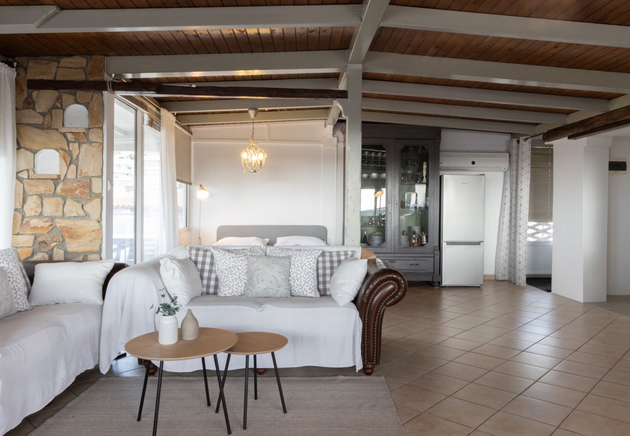 Apartment in Voula - Sunny Loft with a Panoramic View