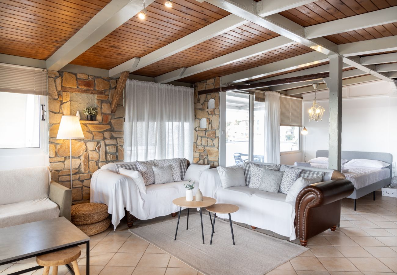 Apartment in Voula - Sunny Loft with a Panoramic View