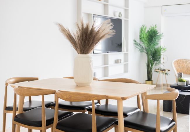 Apartment in Glyfada - Charming Seaside Apartment | Elegant 2BR in Glyfada Apartment in Glyfada - Charming Seaside Apartment | Elegant 2BR in Glyfada