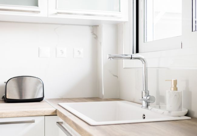 Apartment in Glyfada - Charming Seaside Apartment | Elegant 2BR in Glyfada Apartment in Glyfada - Charming Seaside Apartment | Elegant 2BR in Glyfada