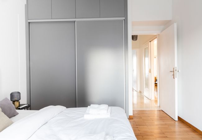 Apartment in Glyfada - Charming Seaside Apartment | Elegant 2BR in Glyfada Apartment in Glyfada - Charming Seaside Apartment | Elegant 2BR in Glyfada