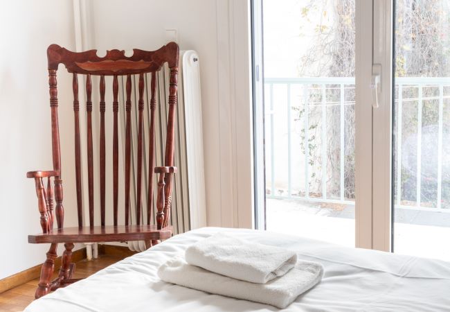 Apartment in Glyfada - Charming Seaside Apartment | Elegant 2BR in Glyfada Apartment in Glyfada - Charming Seaside Apartment | Elegant 2BR in Glyfada