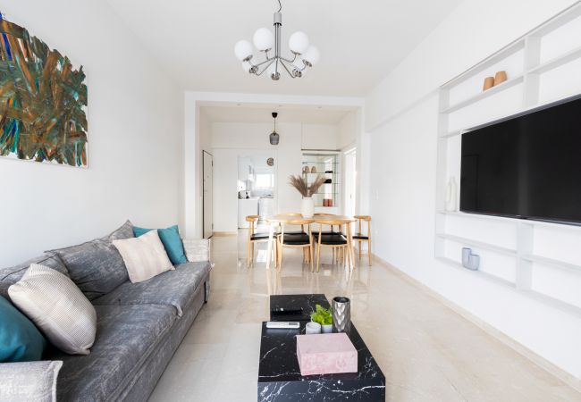 Apartment in Glyfada - Charming Seaside Apartment | Elegant 2BR in Glyfada Apartment in Glyfada - Charming Seaside Apartment | Elegant 2BR in Glyfada