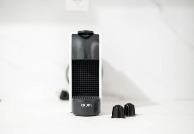 Apartment in Athens - Sunlit Serenity: Cozy 1bdrm Escape in Athens Apartment in Athens - Sunlit Serenity: Cozy 1bdrm Escape in Athens