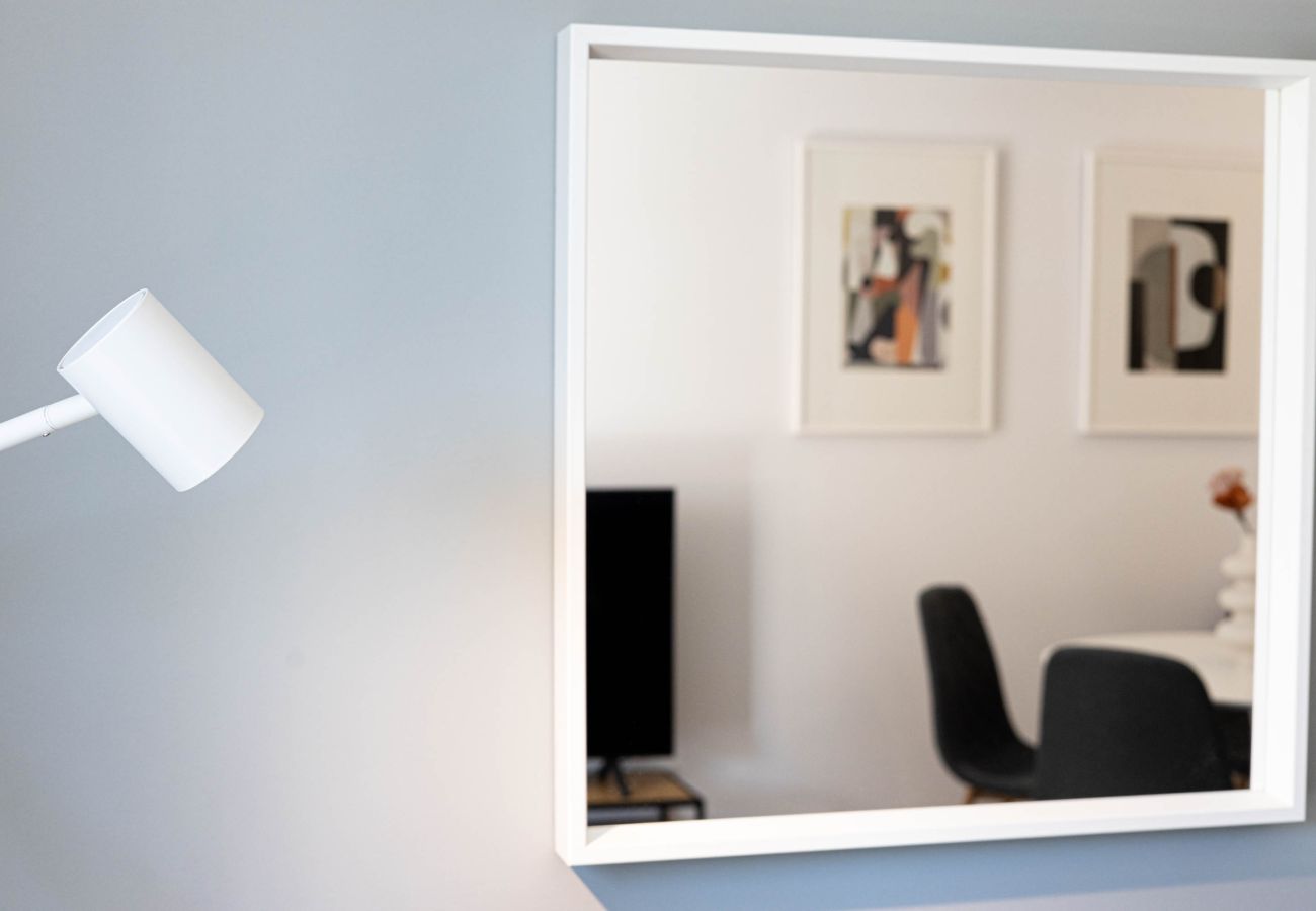 Apartment in Athens - Sunlit Serenity: Cozy 1bdrm Escape in Athens