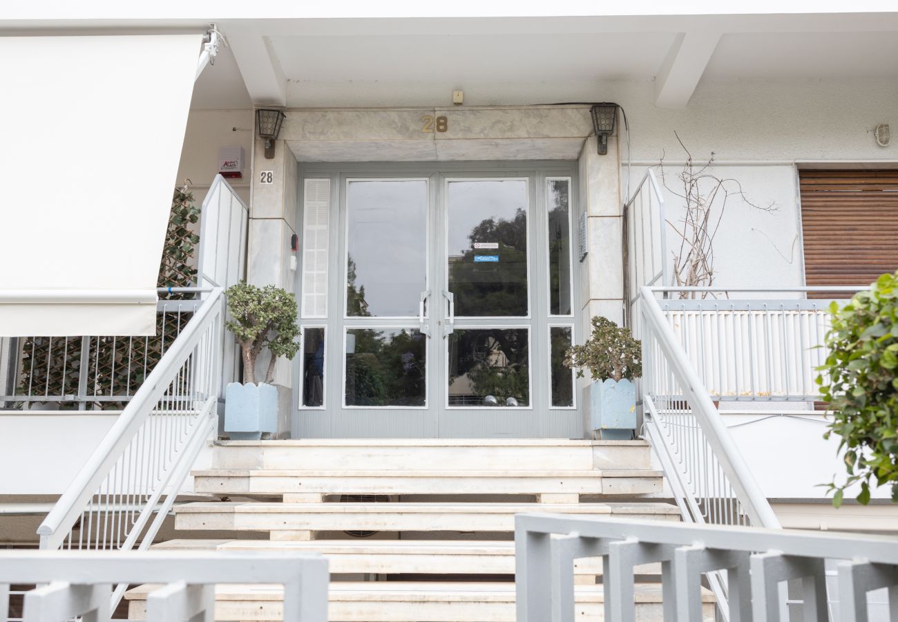 Apartment in Voula - Luxury Beachfront 2-Bedroom Stay in Voula